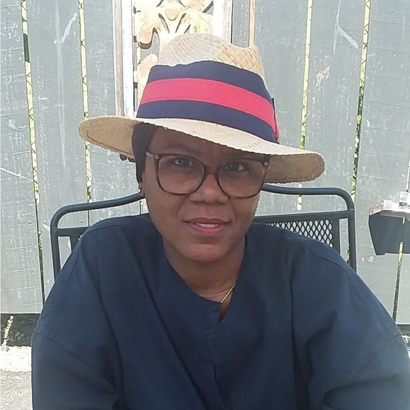 Meet your Posher, Shell - Picture 1 of 1